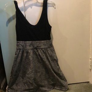 Women’s black and white dress